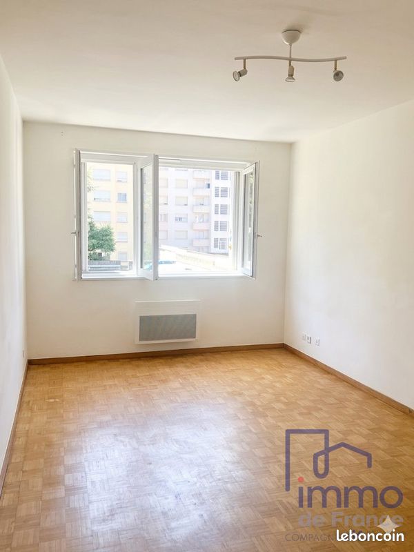 Appartement 2 pièces 45 m² · à Saint-Étienne · 45 m² · 61 000 €