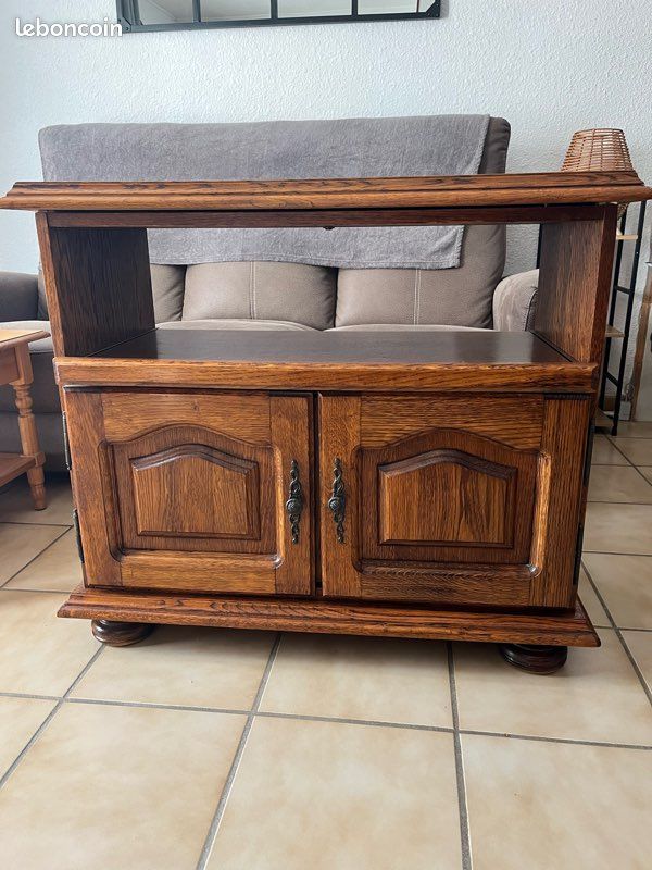 Meuble TV en chêne (image 1)