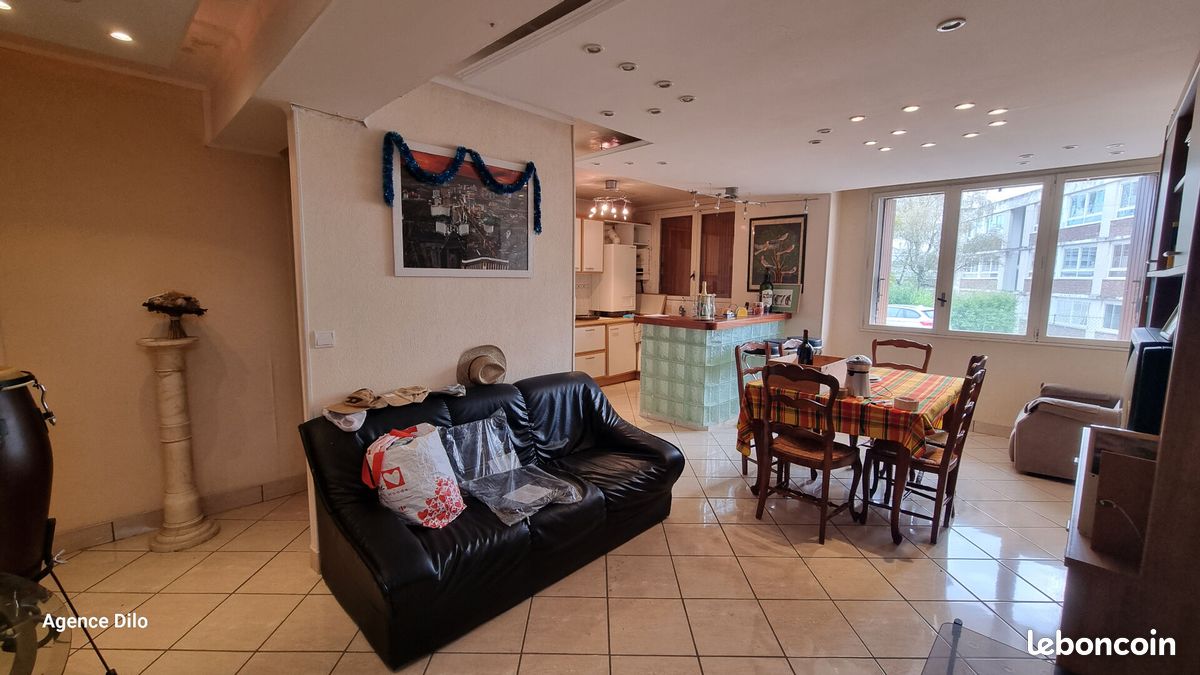 Maison 6 pièces 137 m² · à Saint-Florentin · 137 m² · 86 000 €