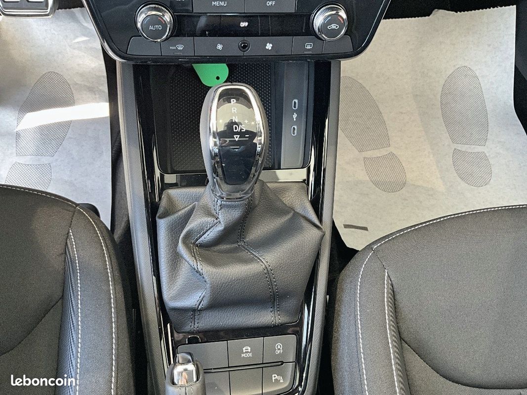 SKODA Scala 1.0 TSI Evo 2 116 ch DSG7 Monte-Carlo (image 14)