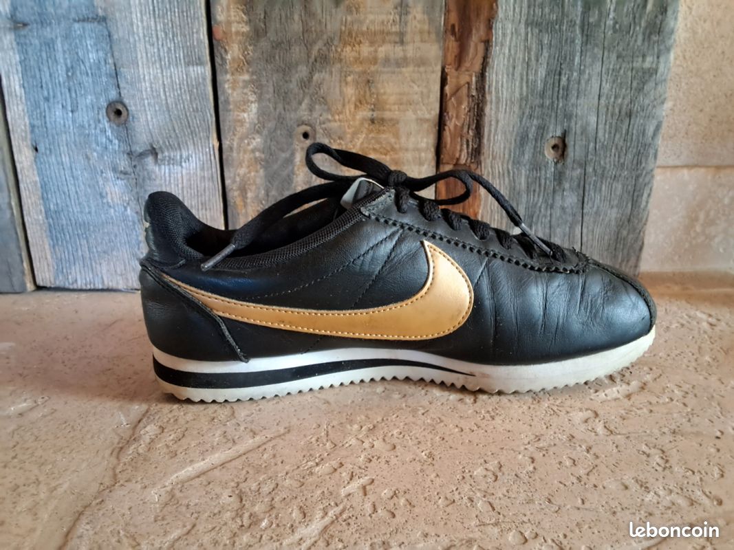 Nike cortez cuir femme Noir-Or _807471 Chaussures