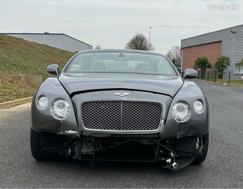 Bentley Continental GT 6.0L W12 575ch 2012 endommagé (image 7)