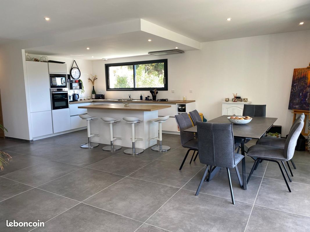 Maison 5 pièces 147 m² · à Mornant · 147 m² · 640 000 €