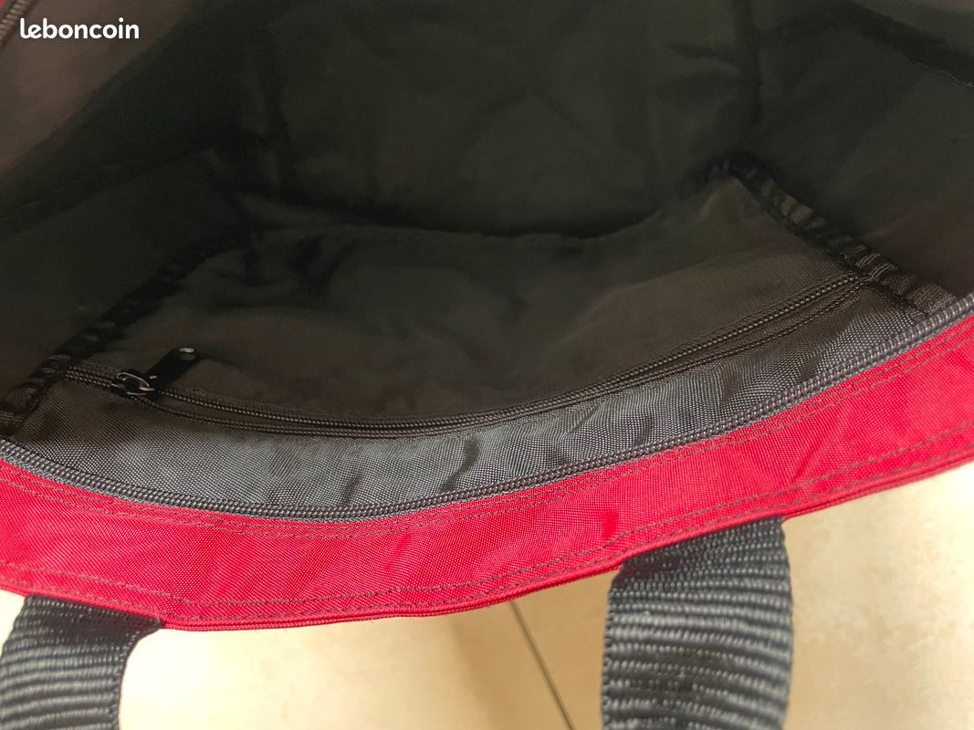 Sac cabas " Chevignon" rouge bordeaux (image 2)