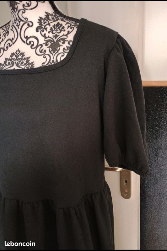 Robe Noire Moulante Last Girl Taille M (38) - Neuve Jamais Portée, Longueur Midi