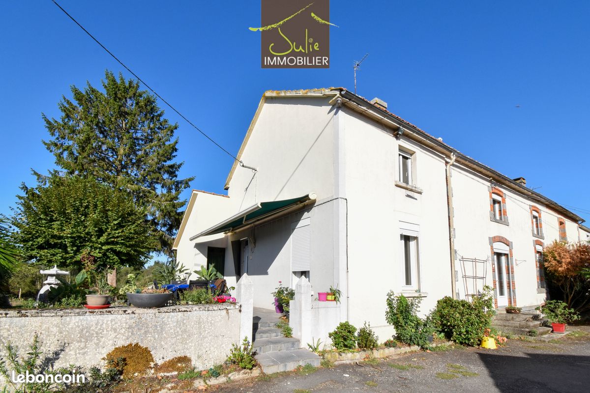 Maison 5 pièces 123 m² · à La Forêt-sur-Sèvre · 123 m² · 209 900 €