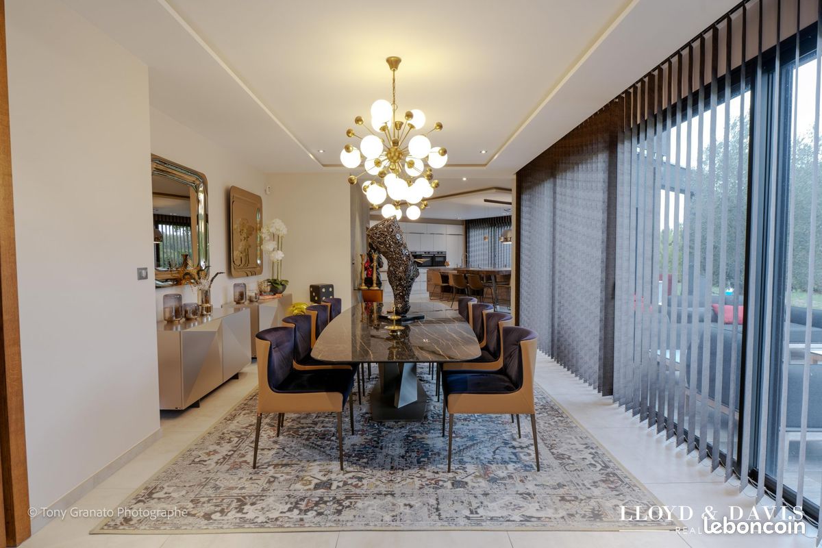 Propriété 11 pièces 400 m² (image 9)