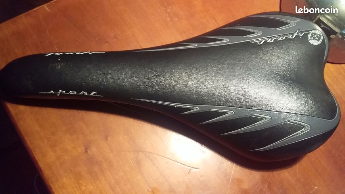 Selle BYOX Cuir Racing – Vélo Route/VTT, Noire Et Rouge, Universelle