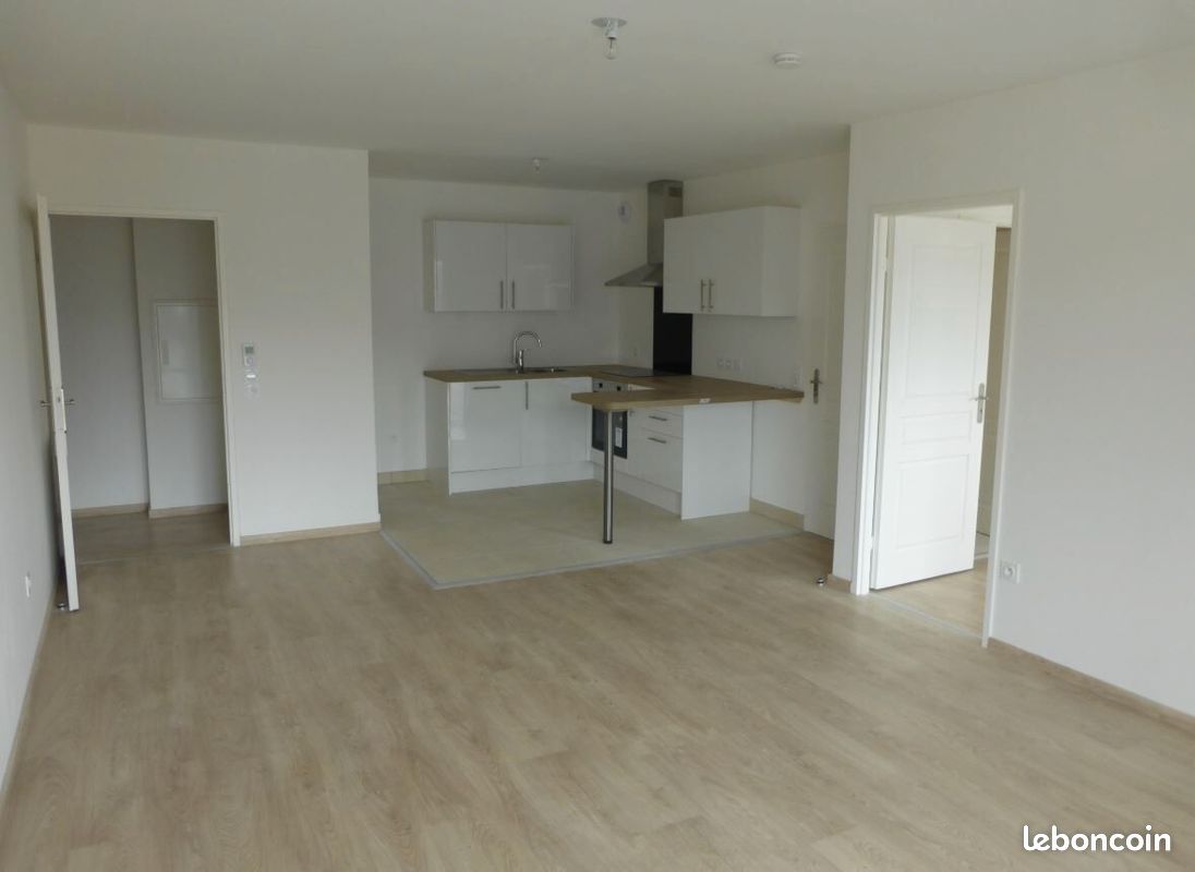 Appartement 2 pièces 53 m² · à Avon · 53 m² · 899 €