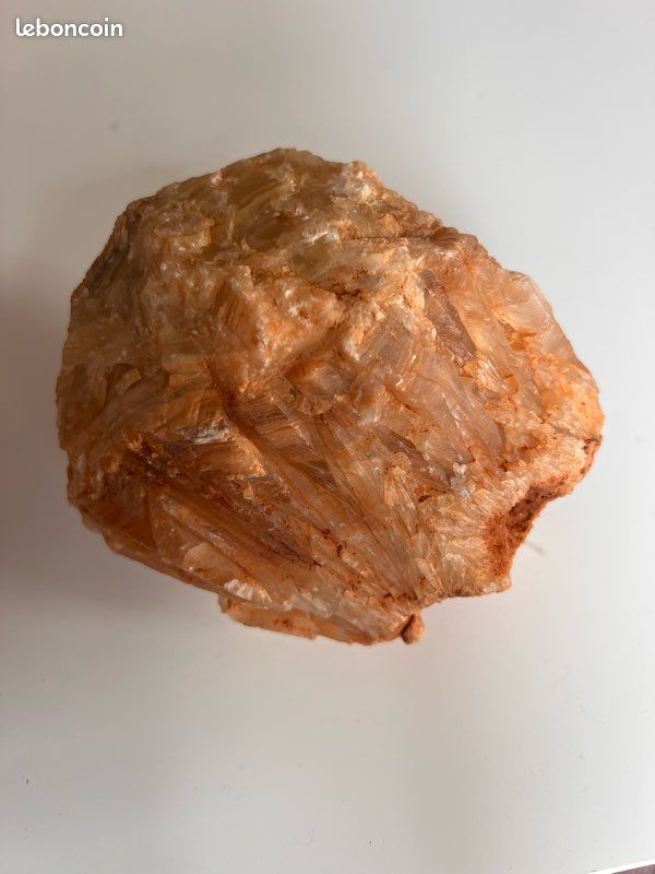 Calcite orange naturelle minéral brut (image 2)