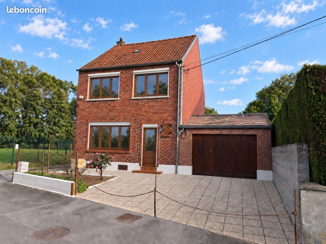 Maison 7 pièces 103 m² · à Haussy · 103 m² · 150 000 €