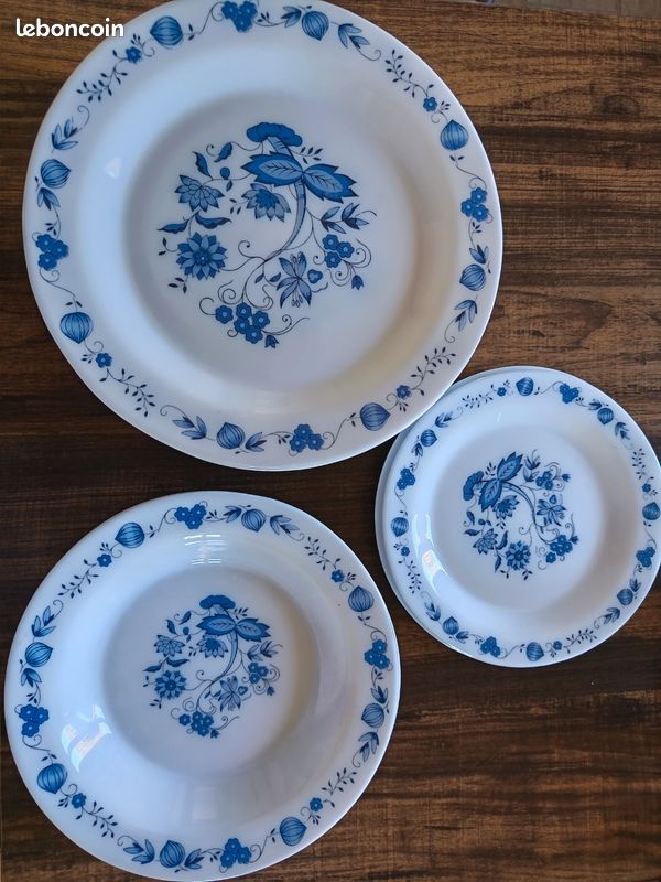 Plat Arcopal Vintage Années 70 - Rond Creux 29cm - Gris Bleuté - Collection Aster