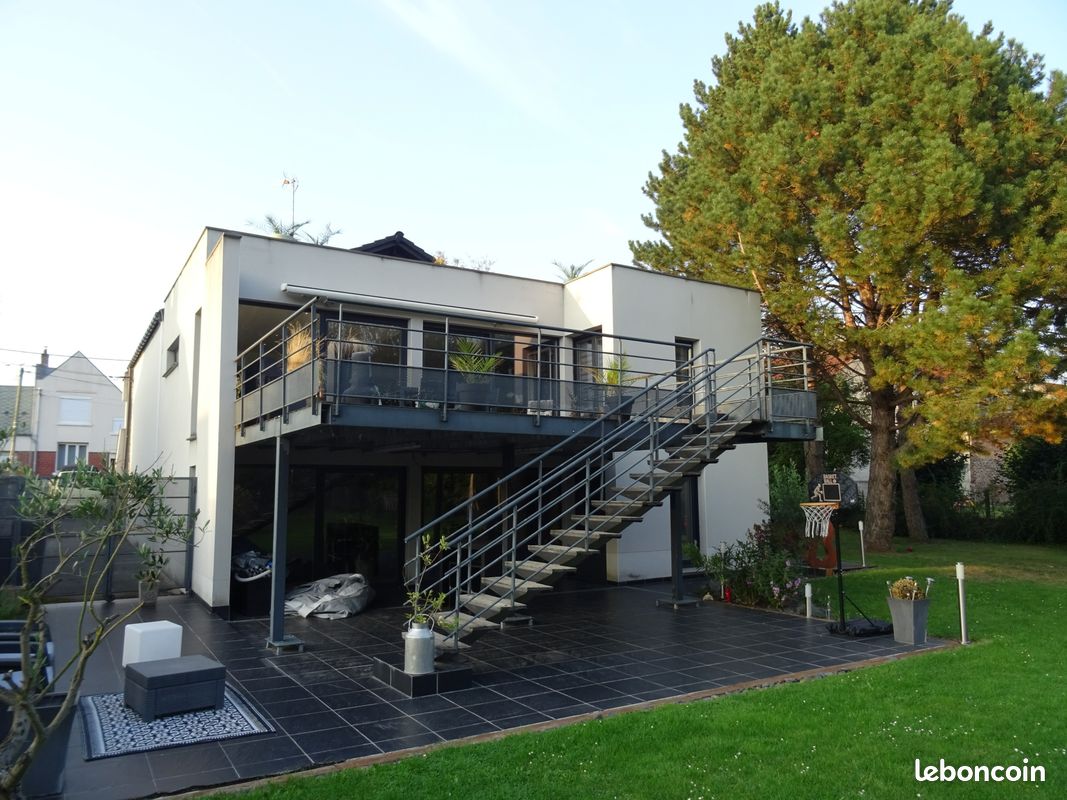 Maison 6 pièces 229 m² · à Cambrai · 229 m² · 390 000 €