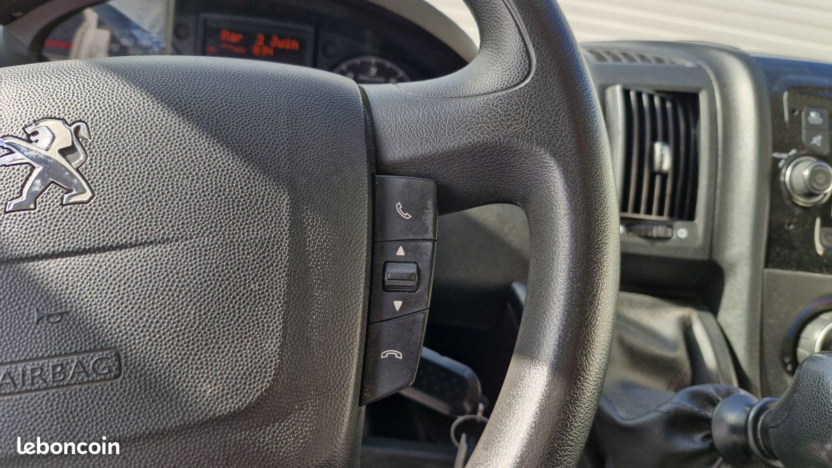 Peugeot Boxer L2H2 BLUEHDI 120 PREMIUM (image 11)