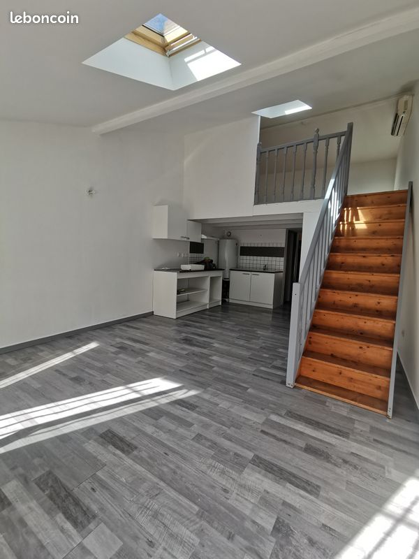 Agen centre agreable T2 + une mezzanine Climatisé 51 m² - Agen 47000 (image principale 0)
