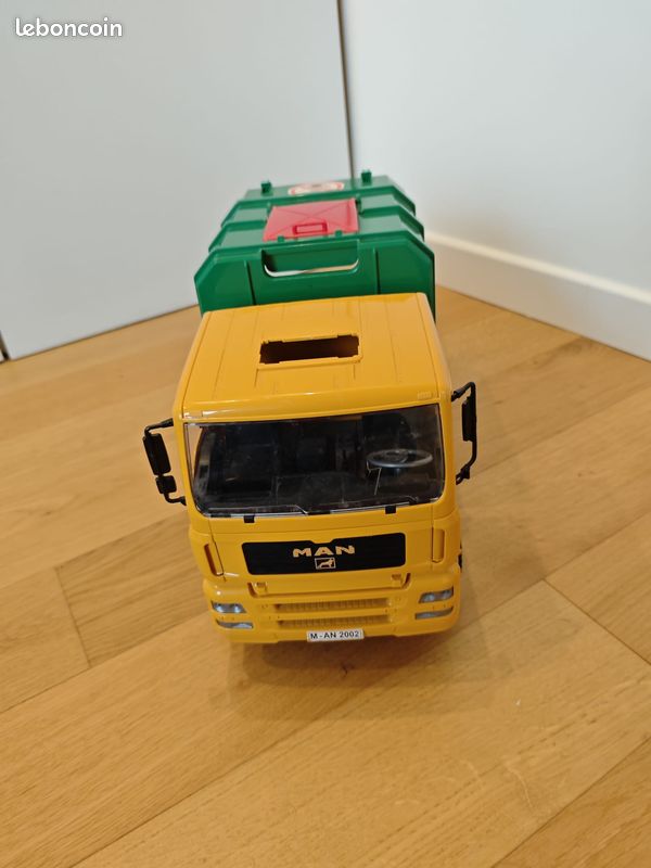 Camion Poubelle Bruder (image 3)