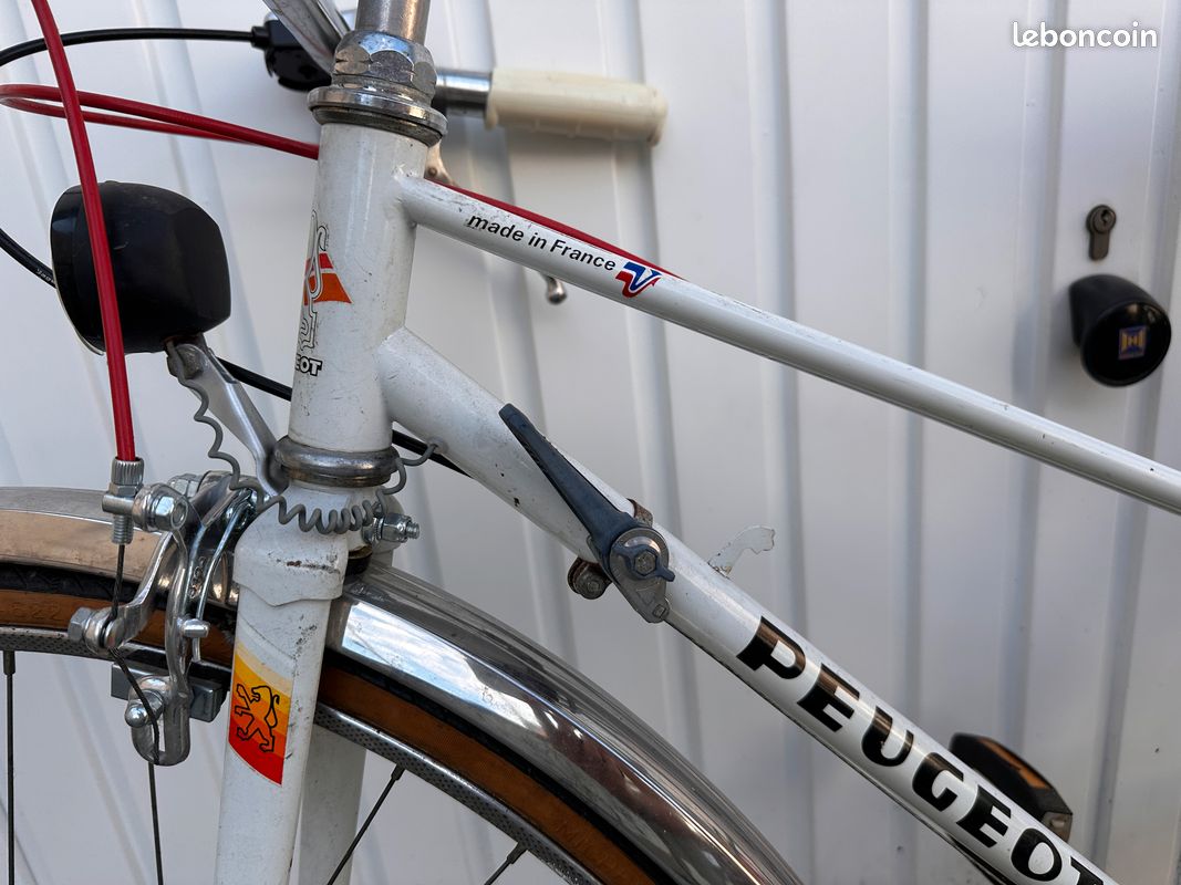 2 POIGNEES DE GUIDON DE VELO ROD velo Peugeot vintage bike