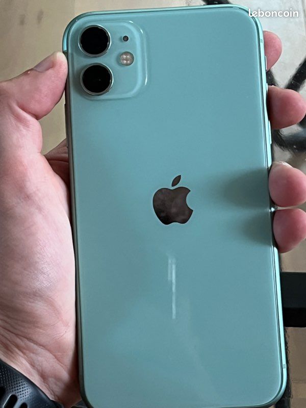 IPhone 11 (image 2)