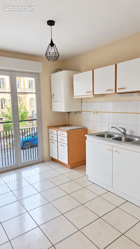 Appartement 2 pièces 50 m² · à Millau · 50 m² · 590 €/mois