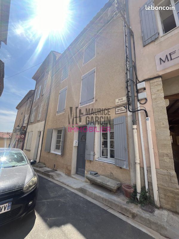 Maison 3 pièces 83 m² · à Caromb · 83 m² · 766 €/mois