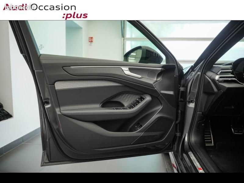 Audi A6 Avant 2.0 TFSI 299ch e-hybrid S line Quattro S tronic 7 (image 16)