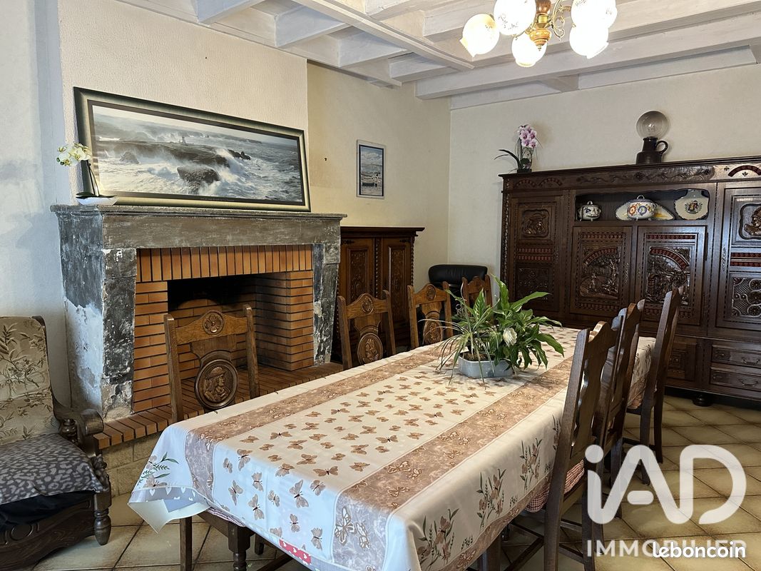 Maison 6 pièces 152 m² · à Sainte-Gemme-la-Plaine · 152 m² · 198 000 €