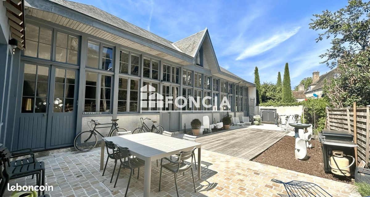 Maison 8 pièces 252 m² · à Chartres · 252 m² · 849 900 €