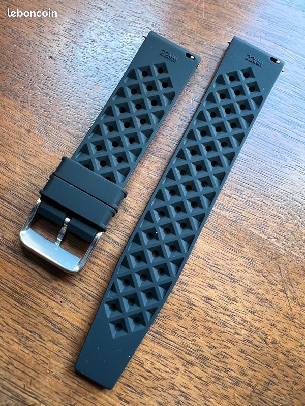 Bracelet De Montre Silicone 22mm Noir Faconnable - Neuf Sans Boîte, Unisexe