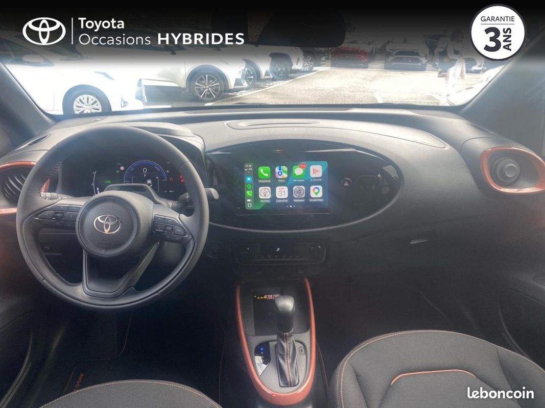 Toyota Aygo X 116h Graphic (image 8)