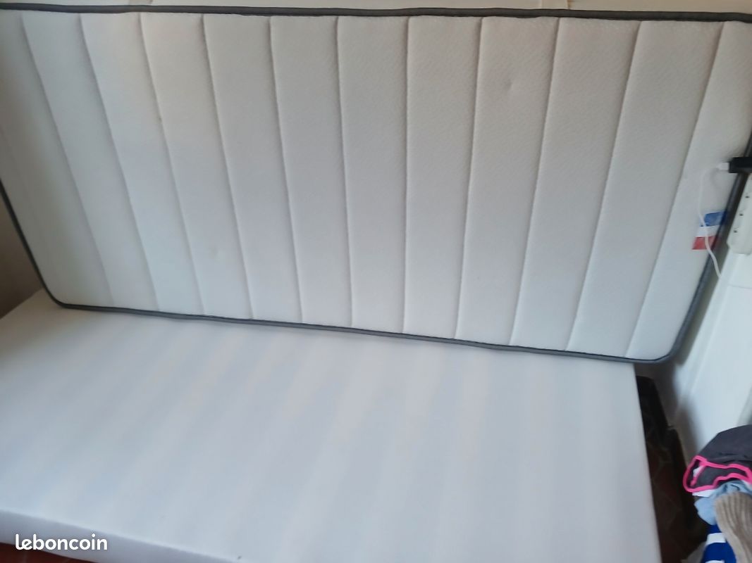 Vend matelas plus sommier (image 1)