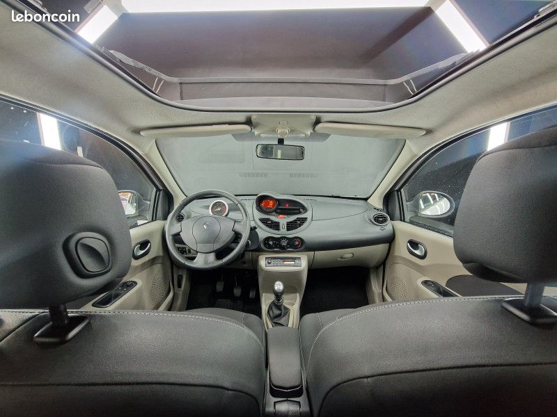 Renault TWINGO II 1.2 16V 75CH NIGHT & DAY * TOIT PANORAMIQUE OUVRANT (image 9)