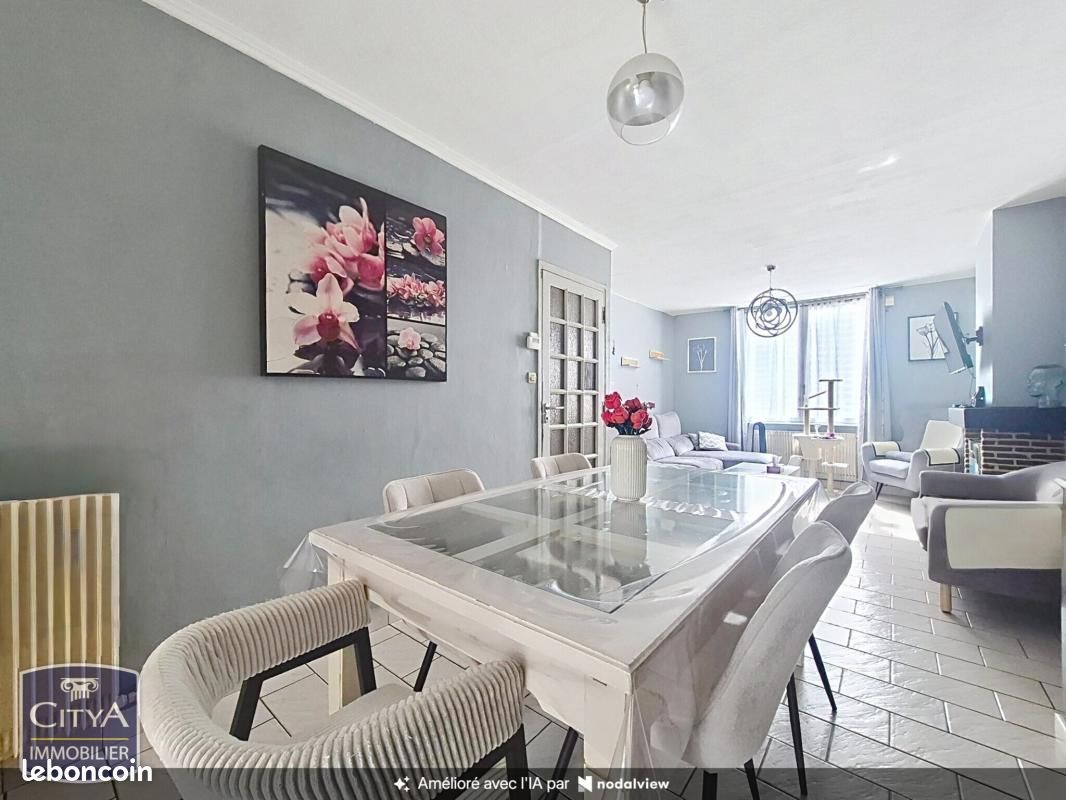 Maison 4 pièces 104 m² · à Lille · 103,9 m² · 244 900 €