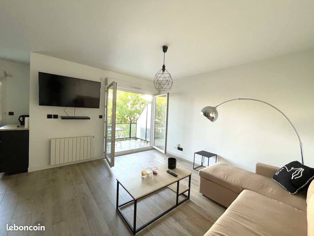 Appartement 2 pièces 47 m² · à Tassin-la-Demi-Lune · 47 m² · 1 010 €