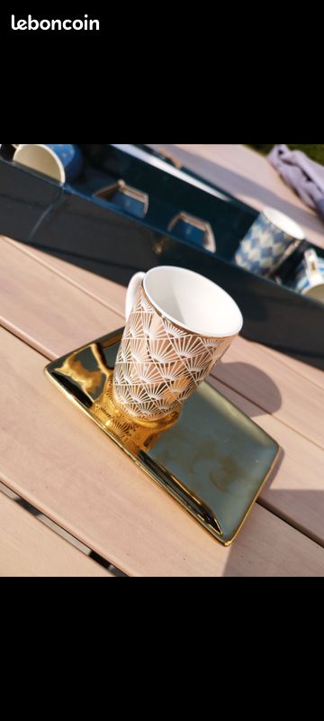 Lot de tasses (image 2)