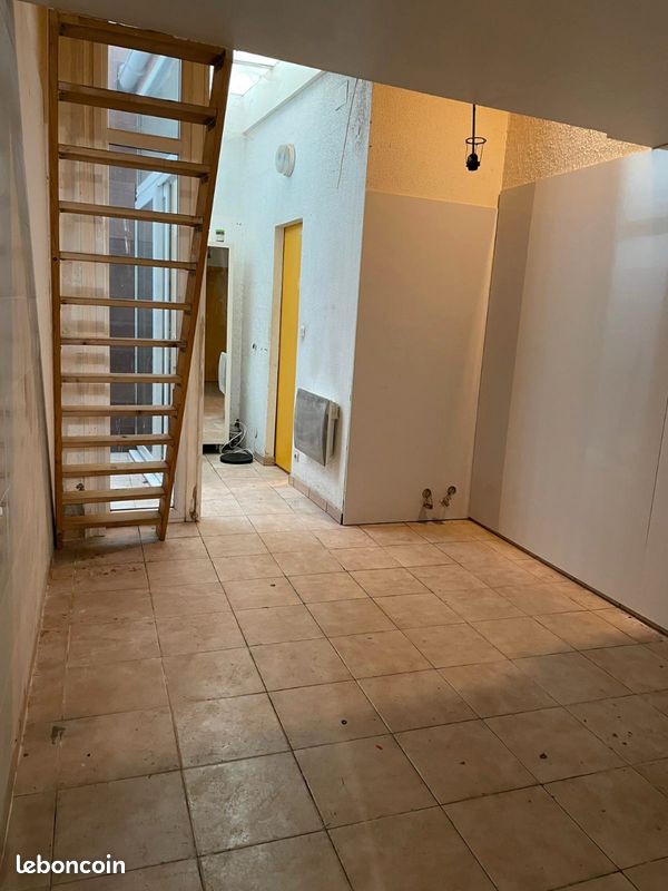 Local commercial 2 pièces 40 m² · à Lille · 40 m² · 500 €/mois