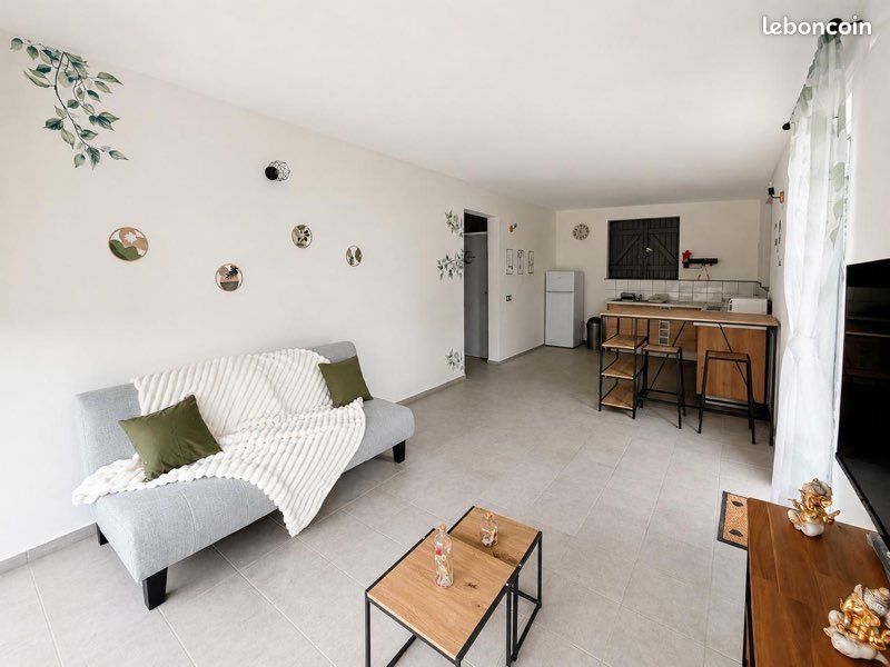Maison 2 pièces 75 m² · à Sainte-Anne · 75 m² · 950 €/mois