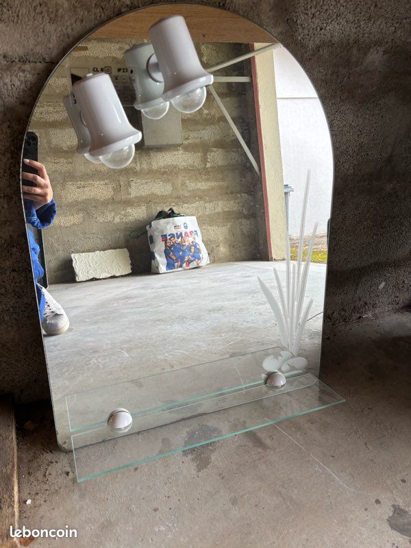 Miroir salle de bain (image 1)
