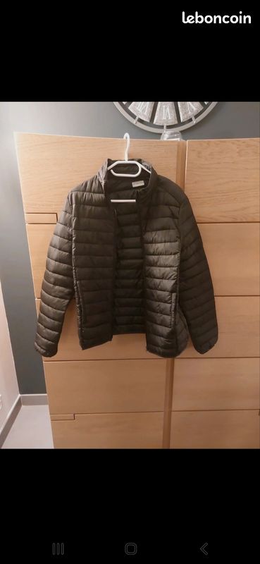 Doudoune intersport taille S (image 1)