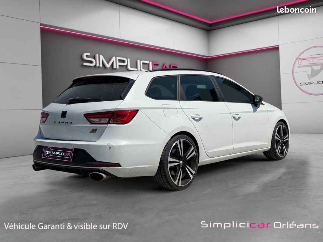 SEAT LEON 2.0 TSI 280 CUPRA CarPlay Toit ouvrant pano Sièges sport chauffants Garantie 12 mois (image 4)