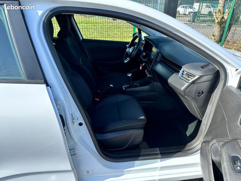 Renault CLIO V 1.5 BLUE DCI 85CH BUSINESS (image 17)