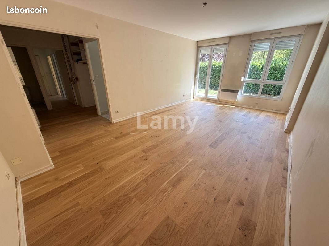 Appartement 3 pièces 70 m² · à Villefranche-sur-Saône · 70 m² · 787 €