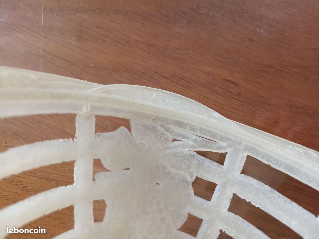 Corbeilles plastique vintage x 7 (image 8)