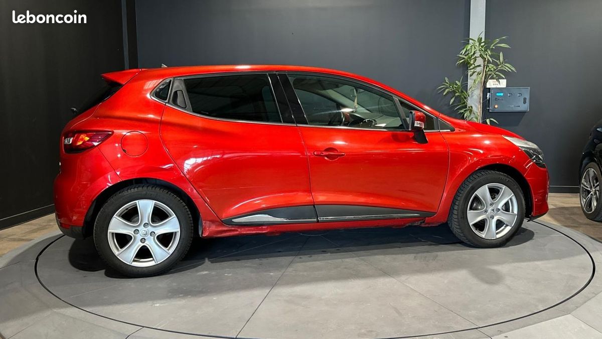 Renault Clio IV TCe 90 Energy eIntens (image 5)