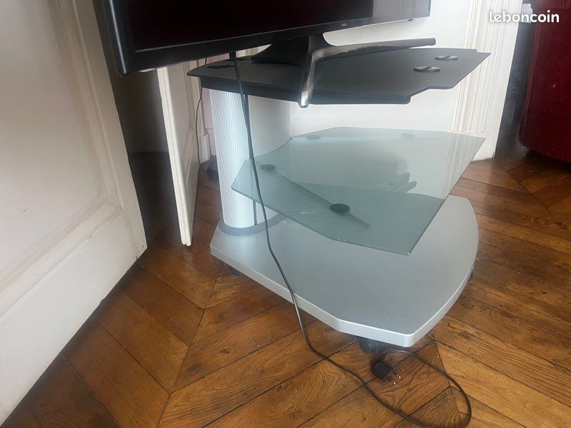 Meuble télé très bon état (image 2)