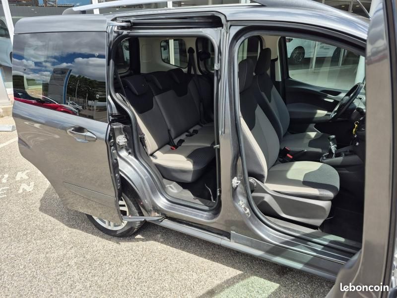 Ford Tourneo Courier 1.0E 100ch Titanium (image 11)