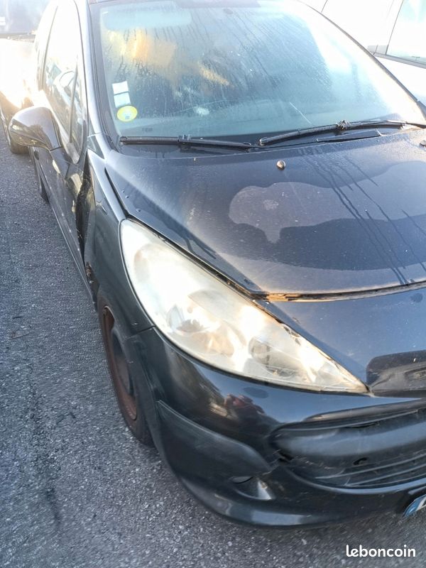 PEUGEOT 207 PHASE 1 1.4i - 8V 1360cm3 2007 (image 3)