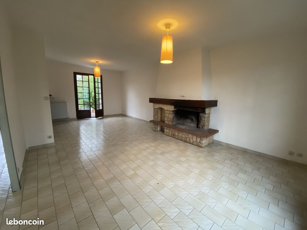 Maison 3 pièces 83 m² · à Chaufour-lès-Bonnières · 83 m² · 1 055 €/mois