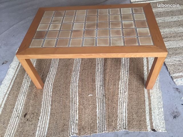 Table basse bois et faïence (image 1)