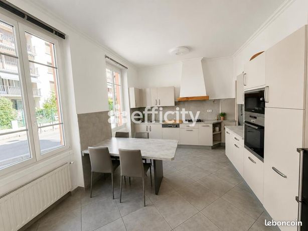 Maison 5 pièces 122 m² — 8