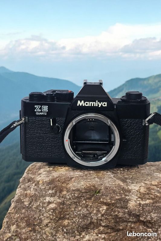 Appareil Photo Argentique Mamiya ZE-2 Avec Objectif 50mm F2.0 – SLR Vintage
